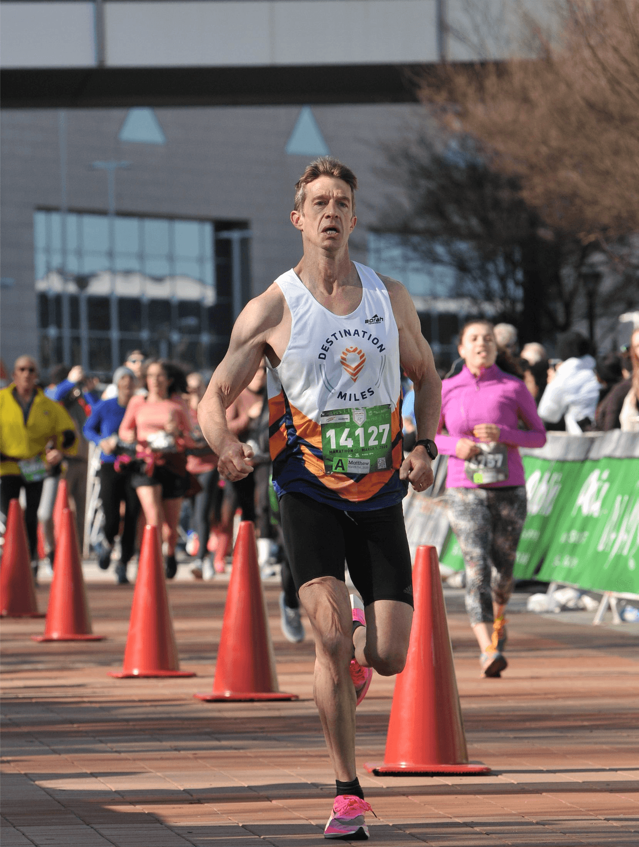 Matt Fitzgerald running angrily in a marathon